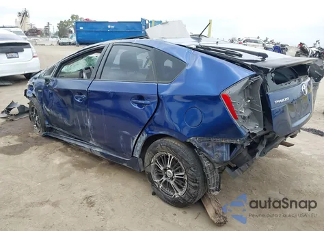 2010 Toyota Prius Iii z USA, uszkodzony, nr VIN JTDKN3DU3A1168350